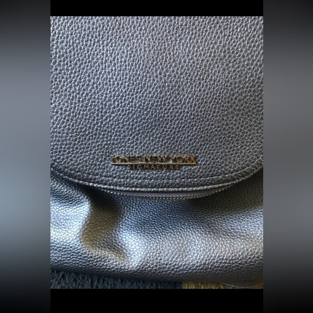 Back pack - Picture 2 of 5